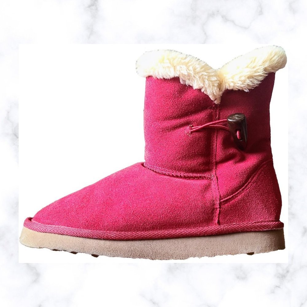 STYLE & CO. Red Suede with Faux Fur Winter Boots Size 7 GUC